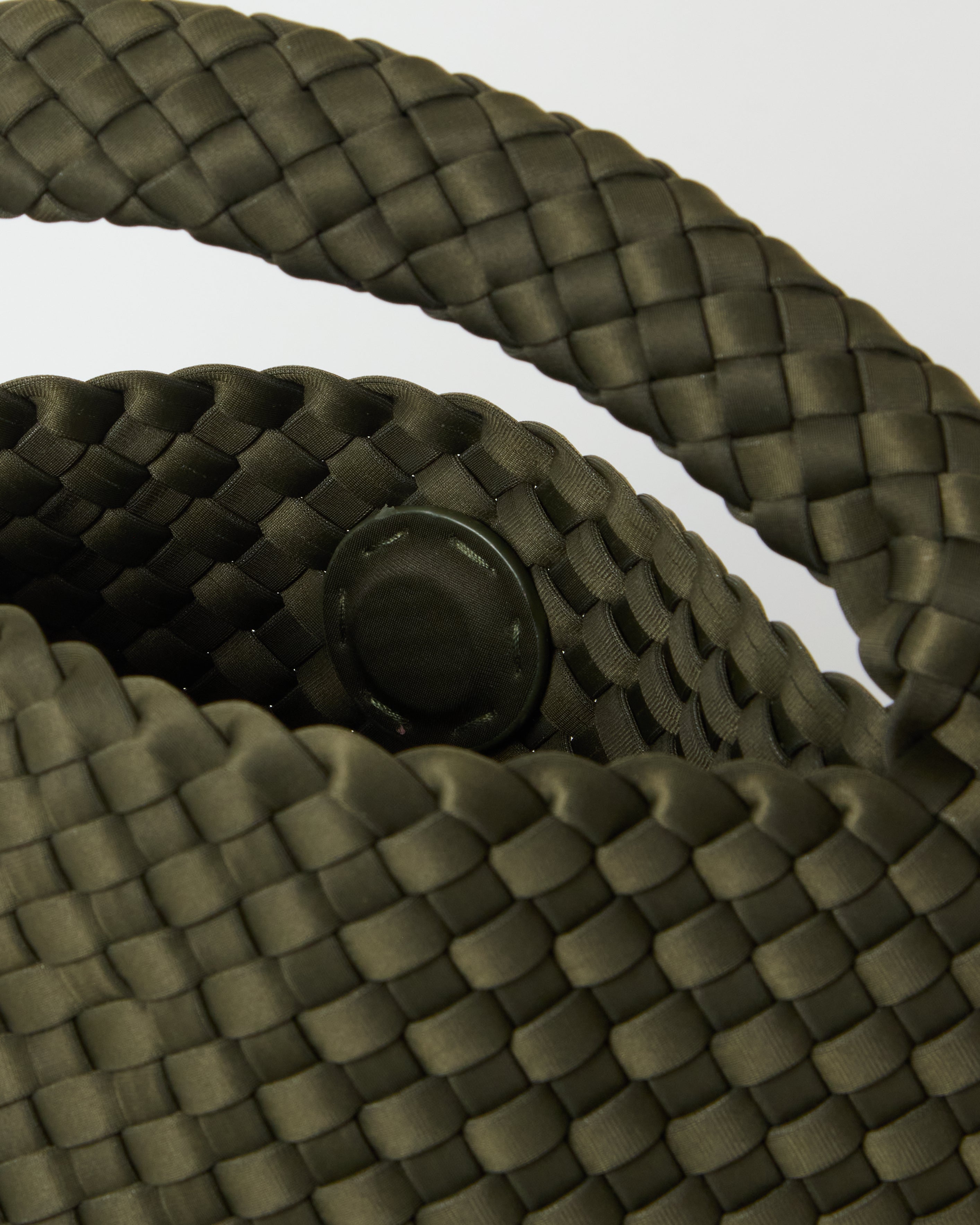 Nola Crossbody - Medium